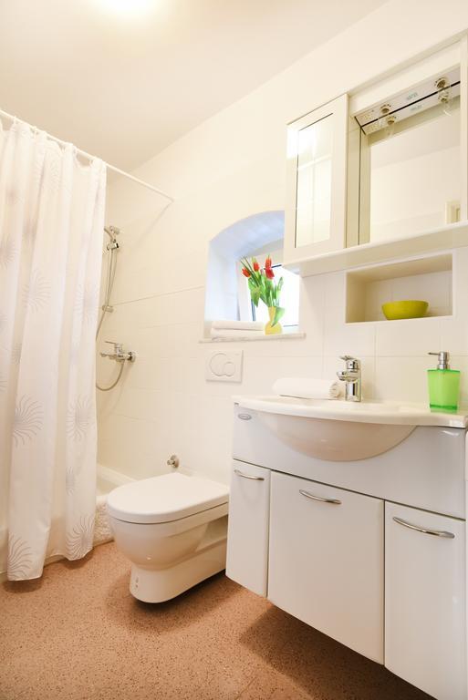 Apartments Kokolo Шибеник Номер фото